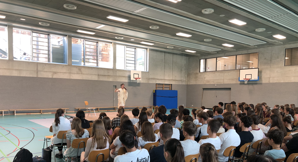 von wegen tote Sprache: Kabarett trifft Latein